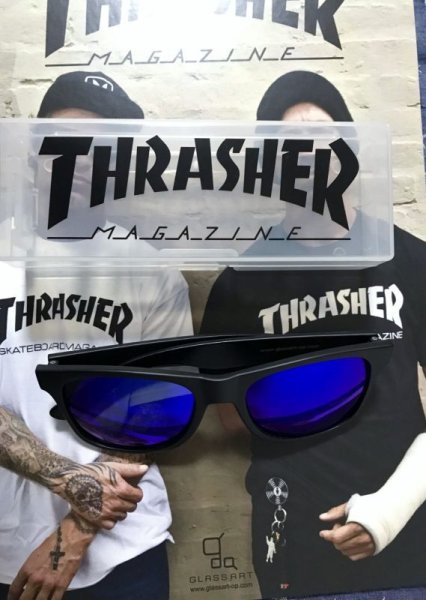 画像2: THRASHER サングラス RADICAL ラディカル ブラックxブルーレボ (2)