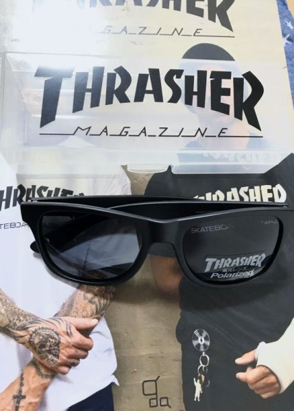 画像2: THRASHER サングラス RADICAL ラディカル ブラックxスモーク偏光レンズ (2)